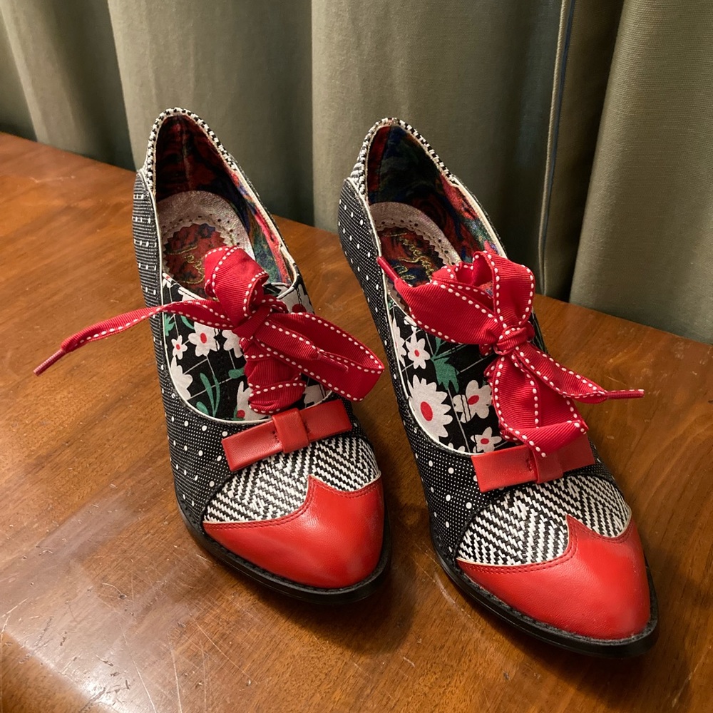Irregular Choice Black/White/Red Size 41 Shoes